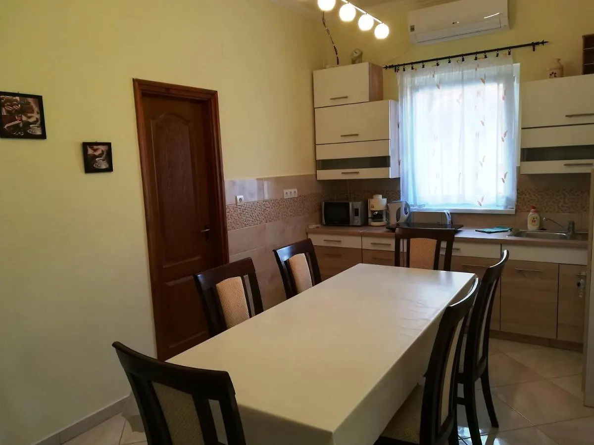 Kurucz Vendeghaz Hajduszoboszlo Apartment 0*,  Hungary