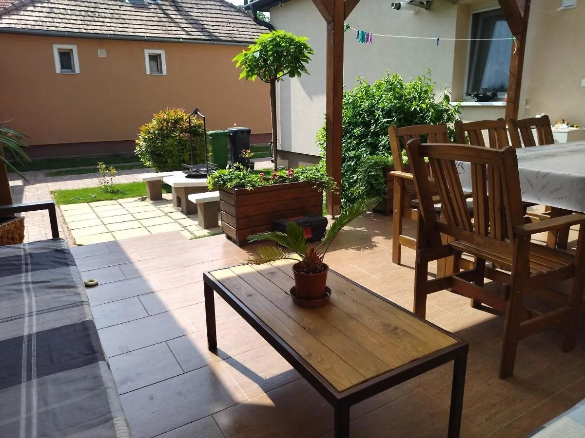 Kurucz Vendeghaz Hajduszoboszlo Apartment Hungary