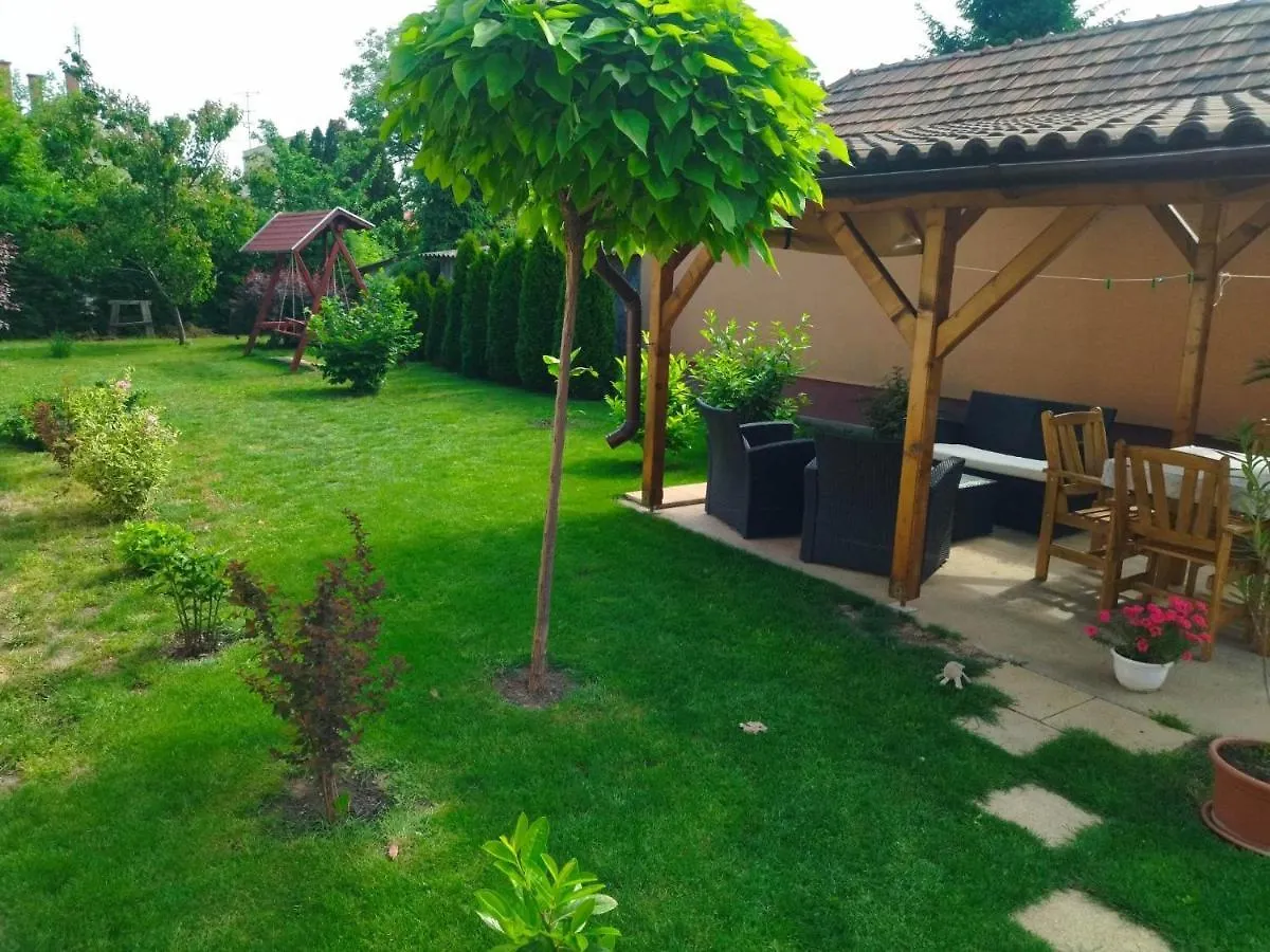 Kurucz Vendeghaz Hajduszoboszlo Apartment